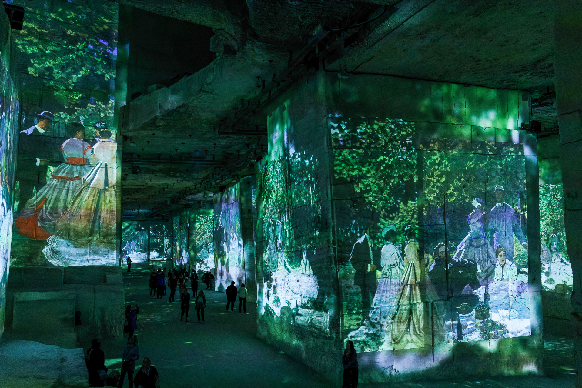 Aux carrières de lumière